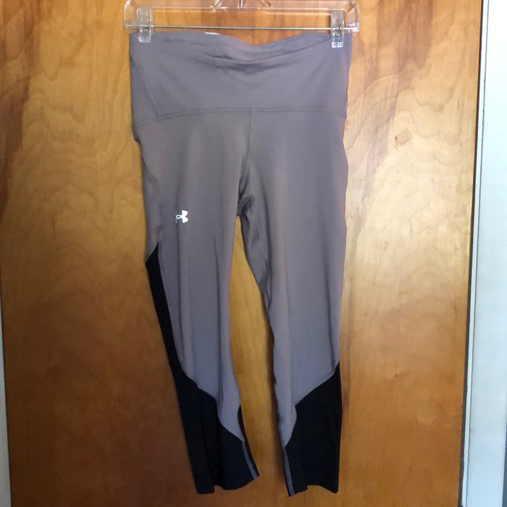 NWOT UA cropped leggings